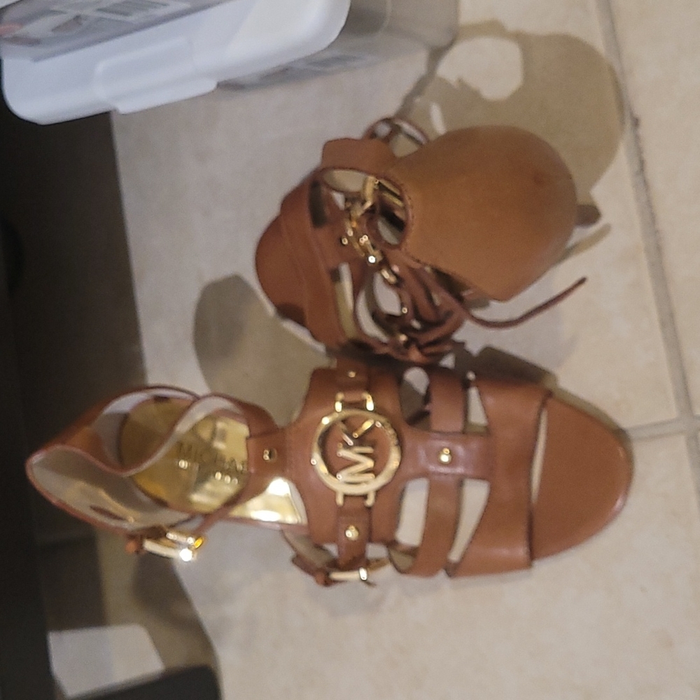 Micheal Kors heels